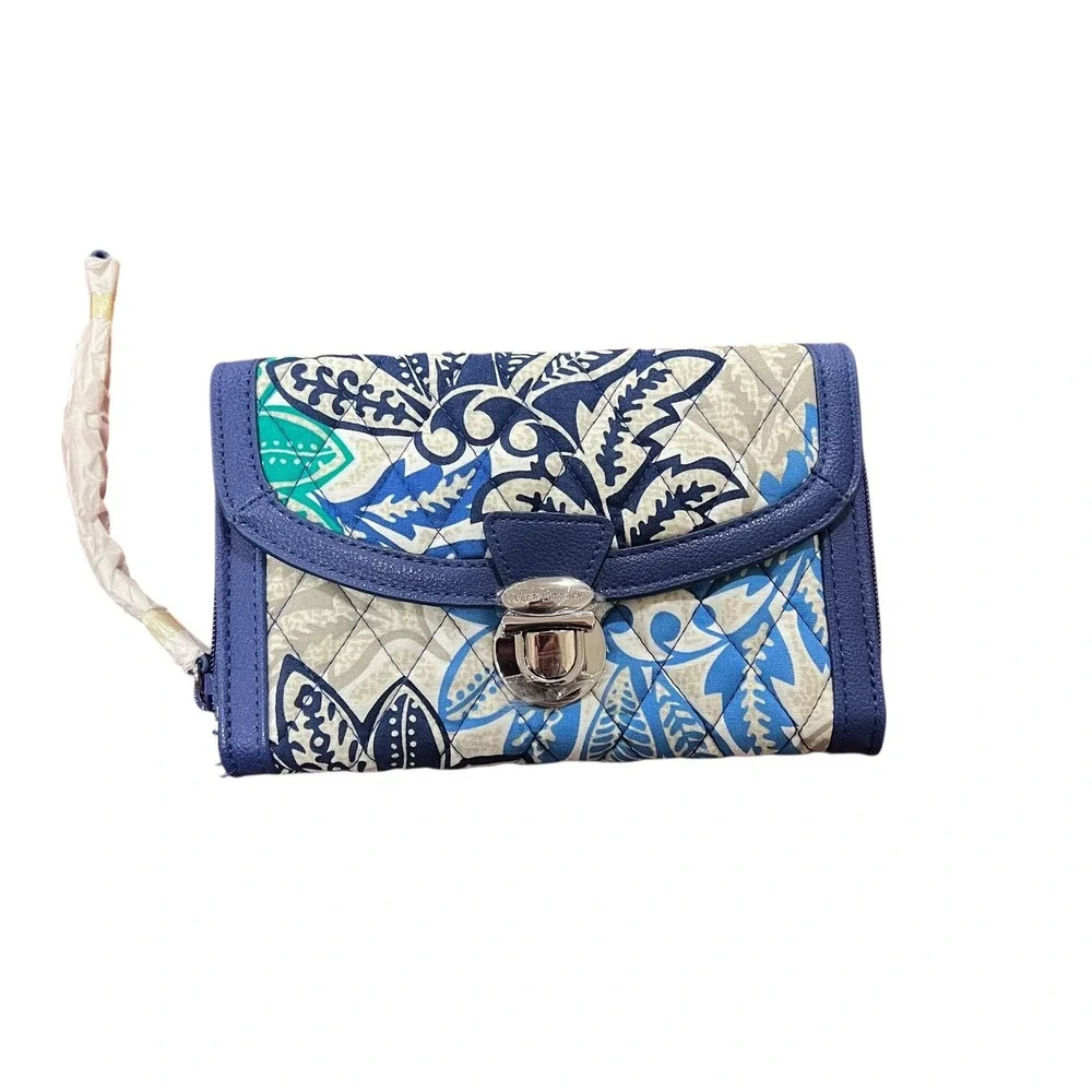 New‎ Vera Bradley Ultimate Wristlet Wallet Clutch Santiago Blue Quilted Floral